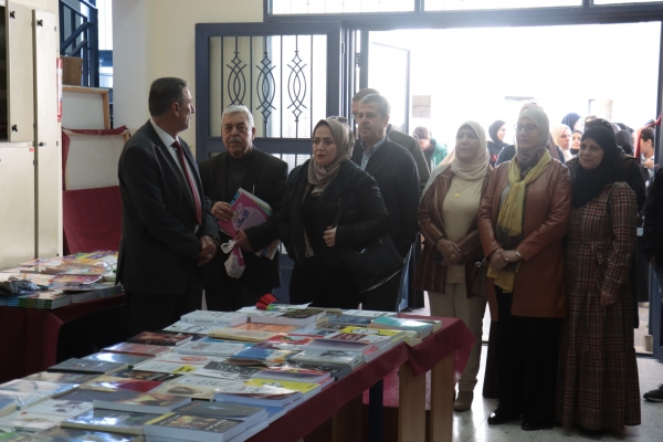 افتتاح معرض الكتاب السـنوي في مكتبة بلدية بيتونيا العامــة