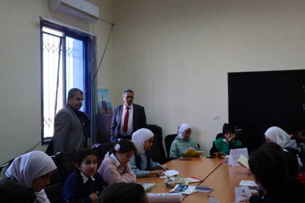 جانب من زيارة رئيس البلديــة وعضو المجلس أديب ابو خليل للمشاركين في ماراثون القُراء