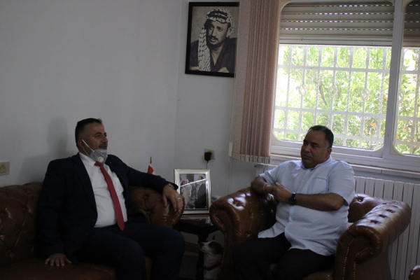 رئيس بلدية بيتونيا ربحي دولة يبحث مع سفير الهند لدى دولة فلسطين سونيل كومار سُبل تعزيز التعاون